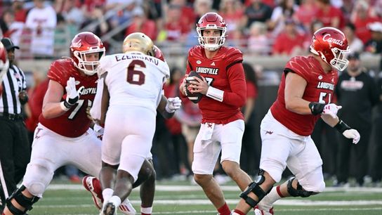 Unbeaten Louisville shoots for 5-0 start, faces NC State (College Football)