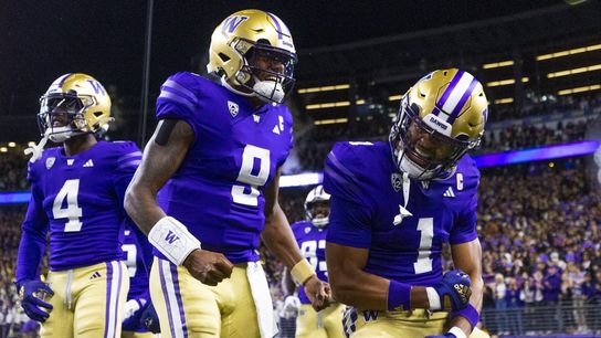 No. 7 Washington rolls heavy artillery into Arizona (College Football)