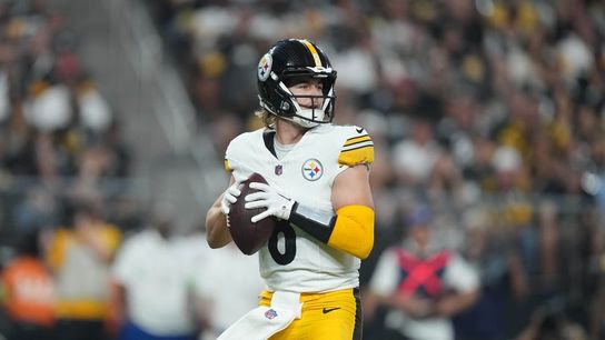 Kenny Pickett tosses 2 TDs as Steelers stave off Raiders (NFL)