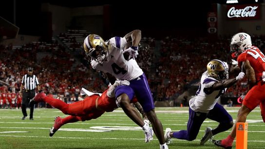No. 7 Washington holds on late to edge Arizona (College Football)