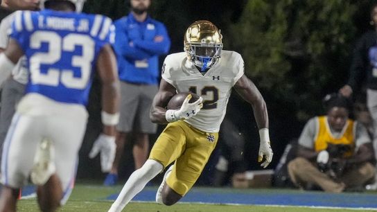 Top 25 roundup: No. 11 Notre Dame rallies late to stun No. 17 Duke (College Football)