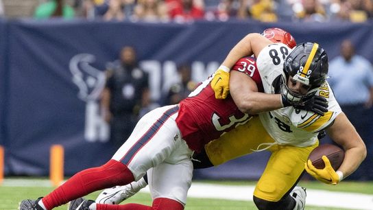 Report: Steelers TE Pat Freiermuth (hamstring) out 2-3 weeks (NFL)