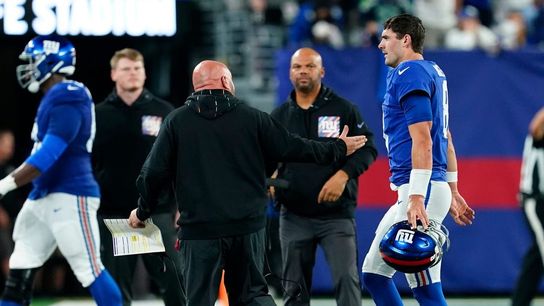 Giants coach downplays issue with QB Daniel Jones (NFL)