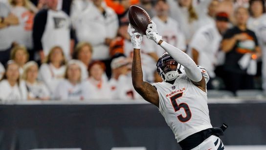 Bengals WR Tee Higgins (ribs) active vs. Seahawks (NFL)