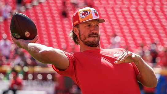 Chiefs visit Chargers, choose rest in playoff tune-up (NFL)