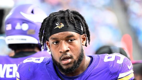 Report: Vikings LB D.J. Wonnum (torn quad) out for season (NFL)