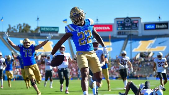 UCLA rallies in 4th quarter to topple No. 13 Wazzu, 25-17 (College Football)