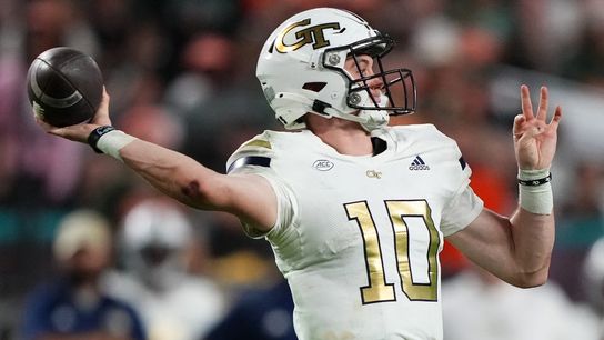 Top 25 roundup: Georgia Tech stuns No. 17 Miami at last second (College Football)