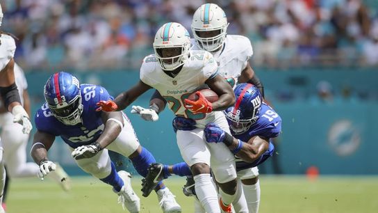 De'Von Achane, Dolphins continue hot streak, downing Giants (NFL)