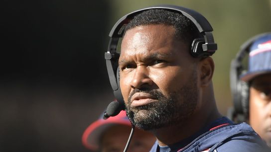Next Patriots coach odds pulled after huge Jerod Mayo action (NFL)