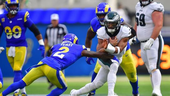 Eagles outclass Rams to remain unbeaten (NFL)
