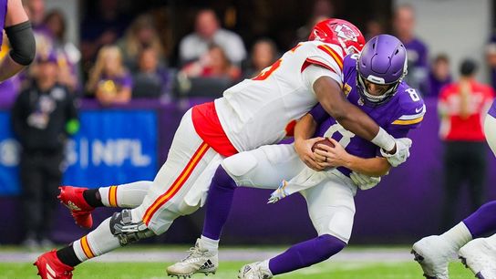 Patrick Mahomes excels as Chiefs hold off Vikings (NFL)