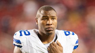 Reports: Commanders to sign DE Dorance Armstrong, C Tyler Biadasz (NFL)