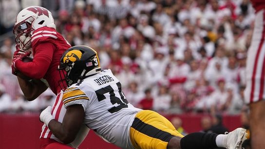 Leshon Williams helps Iowa slip past Wisconsin (College Football)