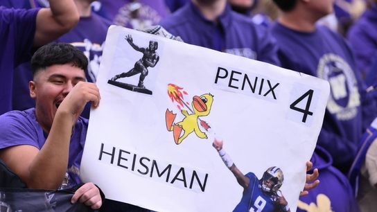 AP Top 25: Washington moves to No. 5 after beating Oregon (College Football)