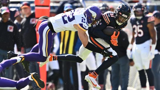 Bears lose QB, fall to Vikings, 19-13 (NFL)