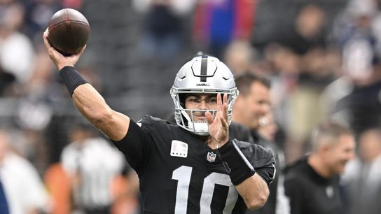 Raiders QB Jimmy Garoppolo (back) misses practice (NFL)