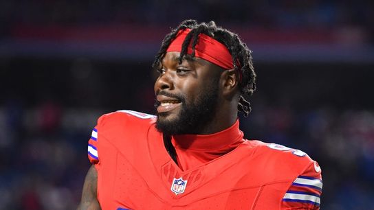 Report: Bills fine DE Shaq Lawson for Philly fan interaction (NFL)