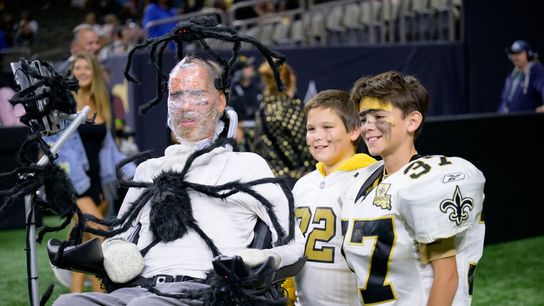 Former Saint, ALS activist Steve Gleason hospitalized, 'stable' (NFL)