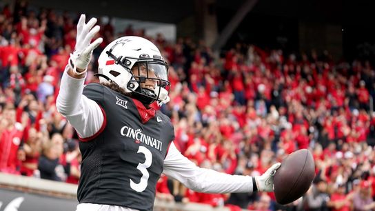 Cincinnati still fighting, takes aim at West Virginia (College Football)