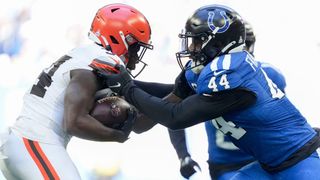 Colts LB Zaire Franklin downgraded to doubtful vs. Panthers (NFL)