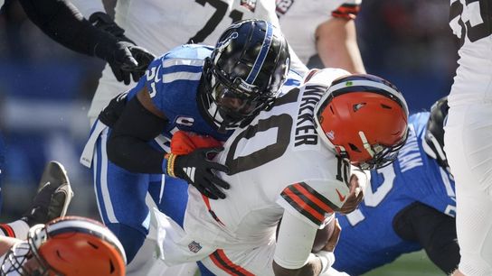 Browns outlast Colts 39-38 in wild finish (NFL)