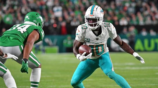 Dolphins’ Tyreek Hill, Raheem Mostert miss practice (NFL)