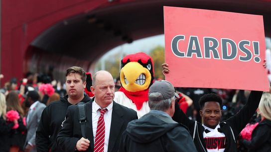 No. 10 Louisville looks to boot Miami (College Football)