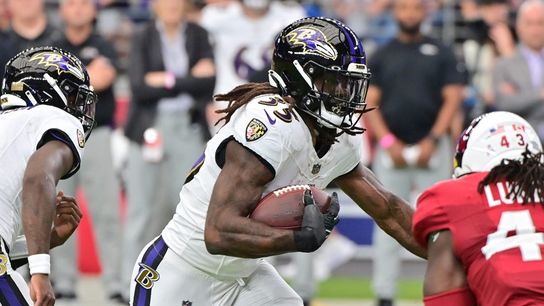 Gus Edwards racks up 3 TDs as Ravens fend off Cardinals (NFL)