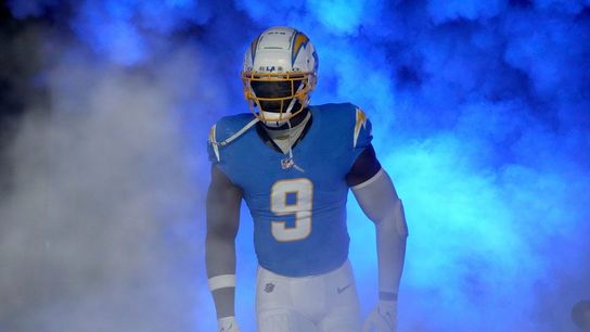 Titans to add LB Kenneth Murray, CB Chidobe Awuzie (NFL)