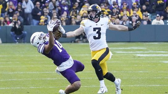 Reports: Iowa CB Cooper DeJean sustains major leg injury (College Football)