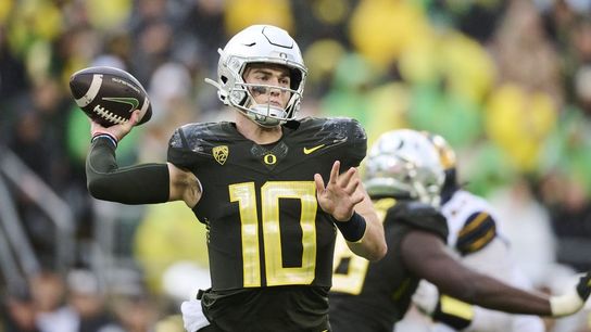 Bo Nix, No. 6 Oregon blast Cal (College Football)