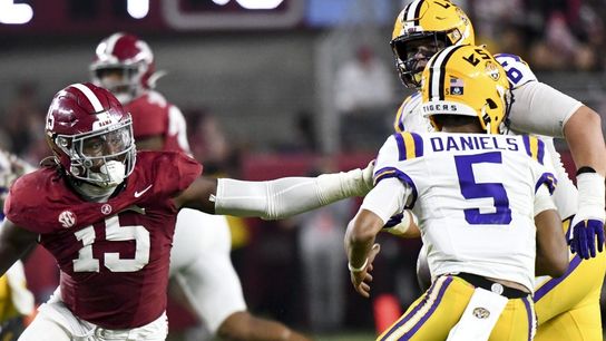 QB Jayden Daniels might miss Florida game for No. 19 LSU (College Football)