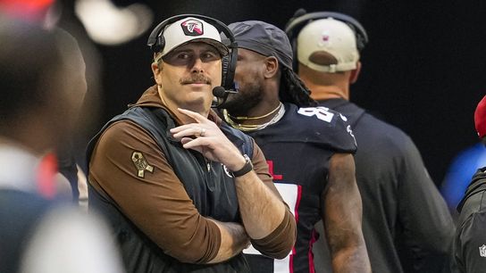 Falcons noncommittal on Arthur Smith, will 'let season play out' (NFL)