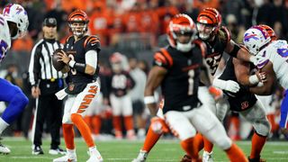Bengals WR Ja'Marr Chase (back) uncertain vs. Texans (NFL)