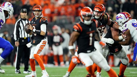 Bengals WR Ja'Marr Chase (back) uncertain vs. Texans (NFL)