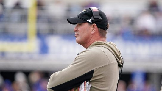 Kansas overcomes slow start to blow out Cincinnati (College Football)