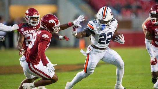 Fast start sparks Auburn to rout of Arkansas (College Football)