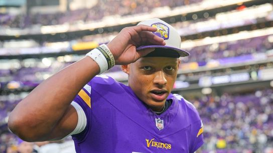 Winner, winner? Suddenly streaking Vikings, Broncos take primetime test (NFL)