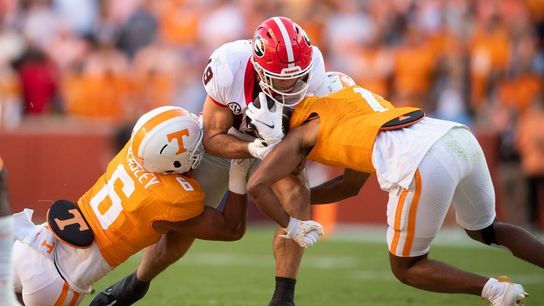 No. 1 Georgia ties SEC mark with win over No. 18 Vols (College Football)