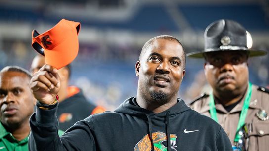 Reports: FIU hiring Duke assistant Willie Simmons as head coach (College Football)
