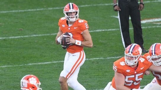 Top 25 roundup: Cade Klubnik leads Clemson's upset of No. 20 North Carolina (College Football)