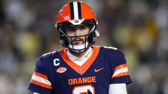Syracuse QB out for bowl game after shoulder surgery (College Football)