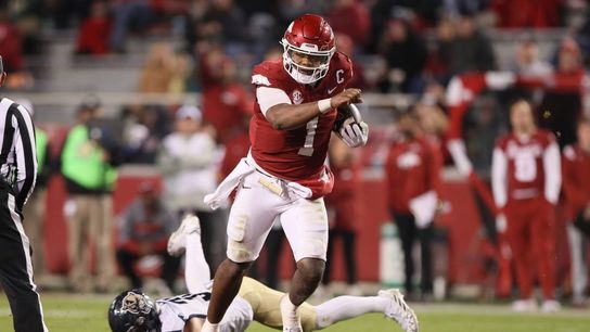 Arkansas QB KJ Jefferson enters transfer portal (College Football)