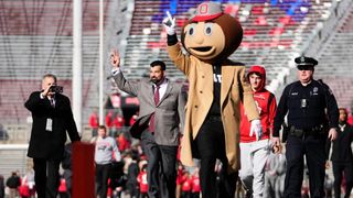 AP Top 25: Georgia stays at No. 1; Ohio State, Michigan trade places (College Football)