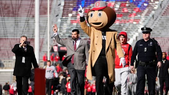 AP Top 25: Georgia stays at No. 1; Ohio State, Michigan trade places (College Football)