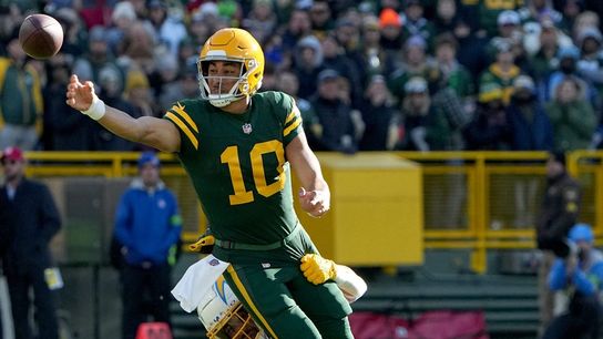 Jordan Love has career day to lead Packers past Chargers (NFL)