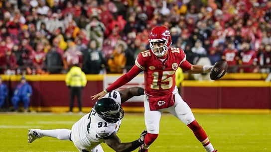 Eagles rally past Chiefs to improve to 9-1 (NFL)