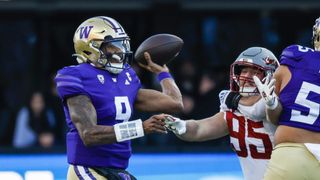 No. 4 Washington edges Washington State with late field goal (College Football)