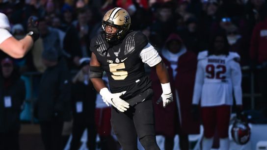 Top transfer, Big Ten sacks leader picks Texas A&M (College Football)